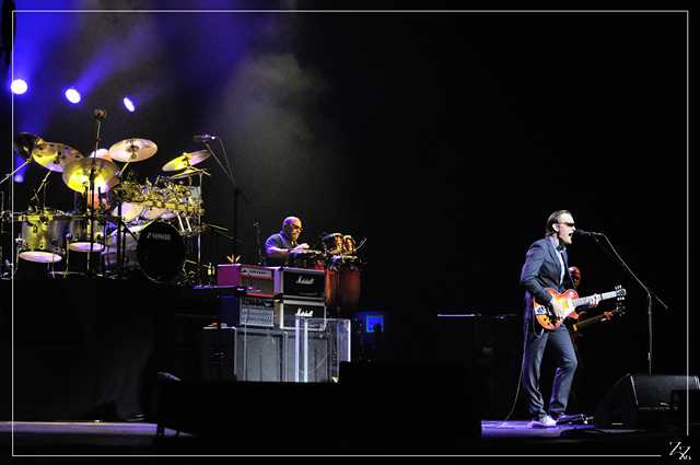 60236  Joe Bonamassa 10-06-2014 (Zz) (p).jpg